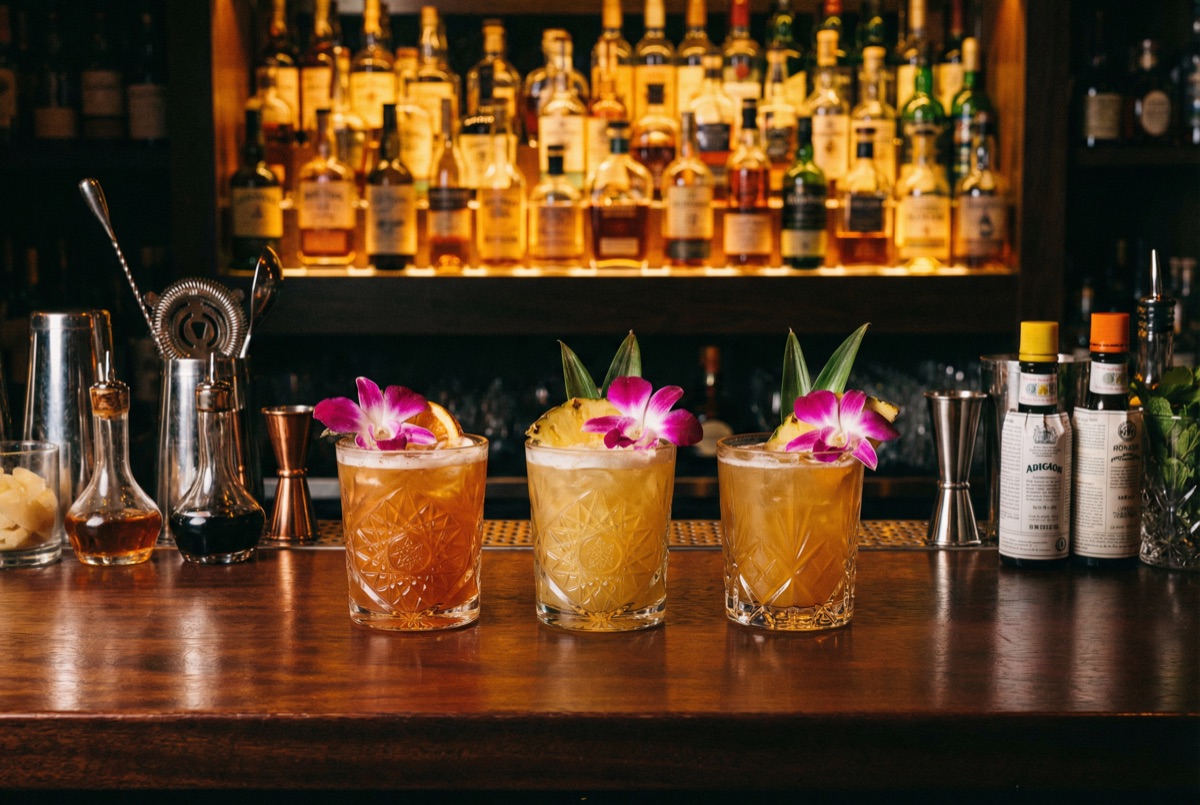 Cocktail signature au bar Maeva Table